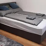 Lelle Lelke Apartmanhaz * 발라톤엘
