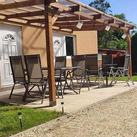 Lelle Lelke Apartmanhaz Balatonlelle