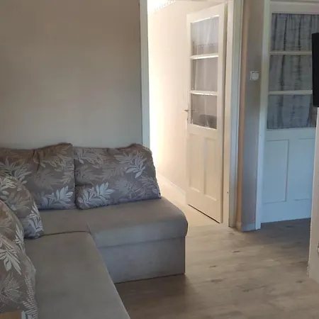 Lelle Lelke Apartmanhaz